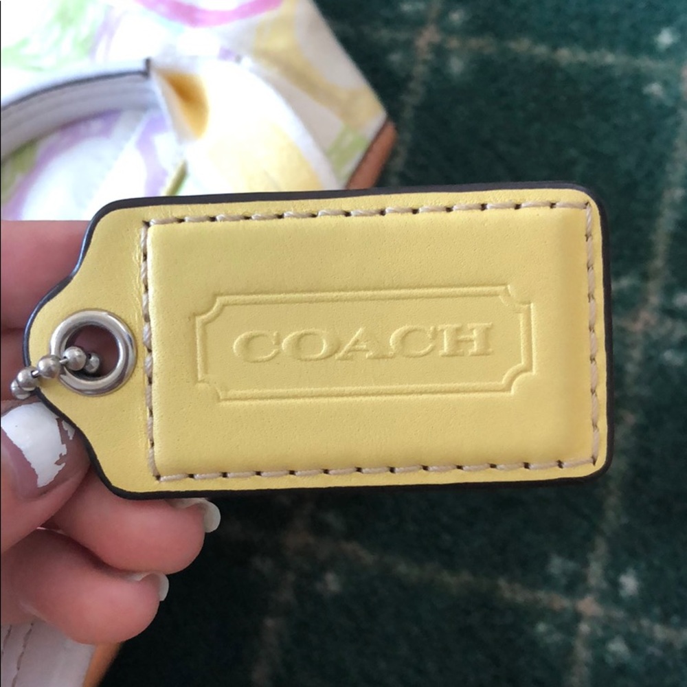 Authentic Coach purse - Picture 6 of 9